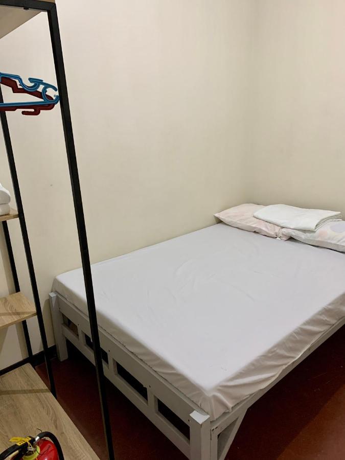 Mybed Dormitory Cebu Exteriör bild