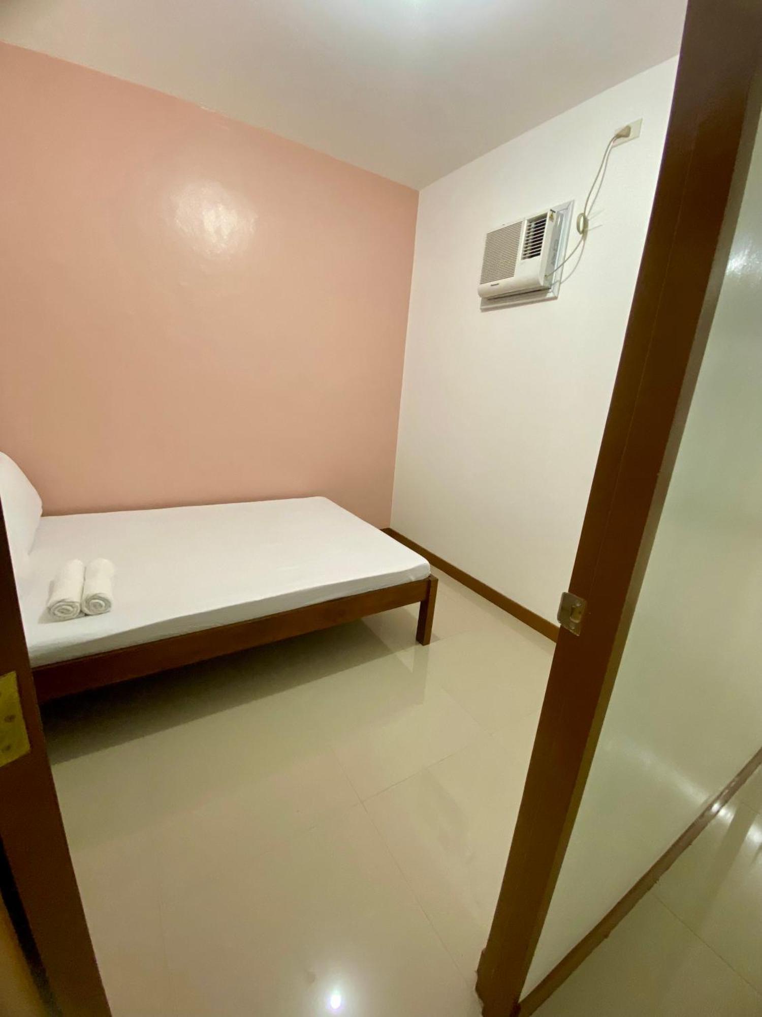 Mybed Dormitory Cebu Exteriör bild